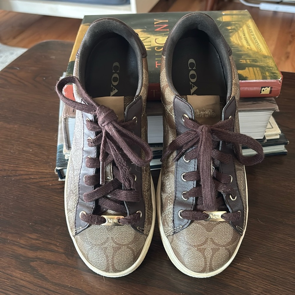 COACH FG1888 LOW TOP SNEAKERS KHAKI/MAHOGANY SIZE 8B.